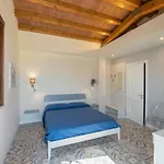 Couette-café Il Gelso 3*